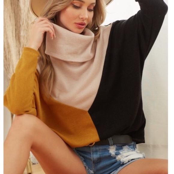 Color Block Dolman Sweater - Picture 2 of 8